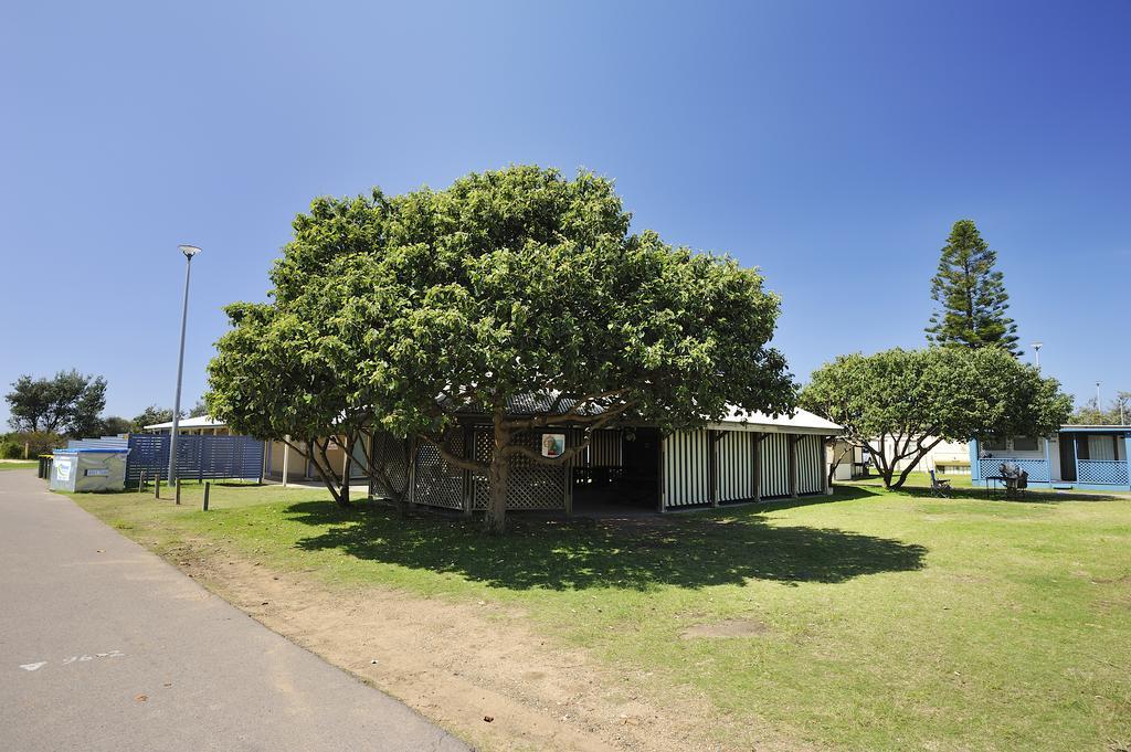 Hotel Nrma Stockton Beach Holiday Park Exteriér fotografie